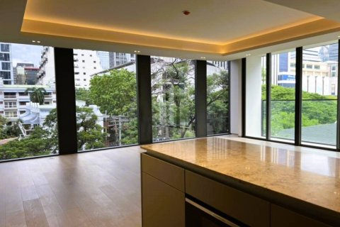 Condo in Bangkok, Thailand, 2 bedrooms  № 180770 - photo 5