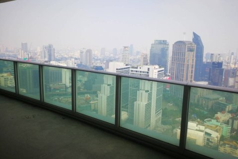Penthouse in Bangkok, Thailand 4 bedrooms № 180767 - photo 7