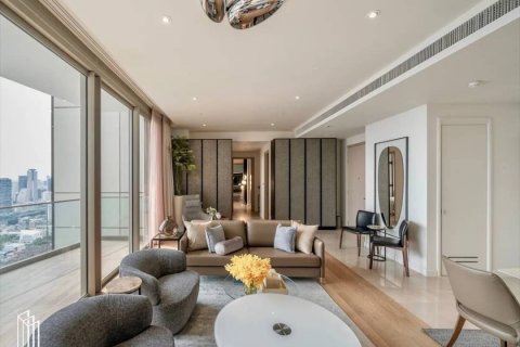 Кондоминиум с 2 спальнями в Кхлонг Сане, Бангкок, Таиланд № 133663 - фото 1