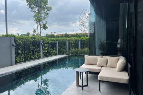 Villa in Bang Na, Bangkok, Thailand 4 bedrooms № 133666 - photo 17