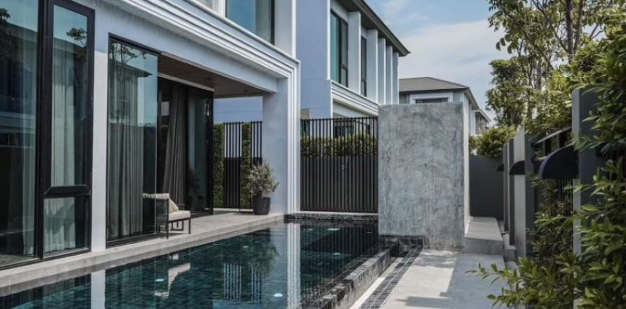 Villa in Bang Na, Bangkok, Thailand 4 bedrooms № 133666