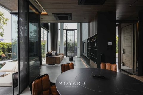 Villa in Bang Na, Bangkok, Thailand 4 bedrooms № 133666 - photo 13