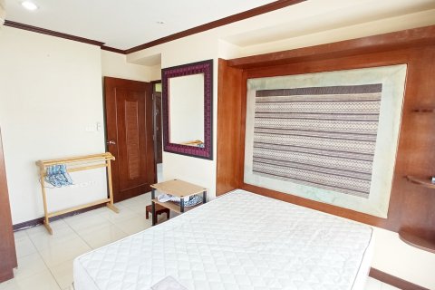 Condo in Khlong Toei, Bangkok, Thailand, 2 bedrooms  № 200692 - photo 16