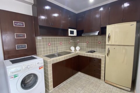Condo in Khlong Toei, Bangkok, Thailand, 2 bedrooms  № 200692 - photo 30