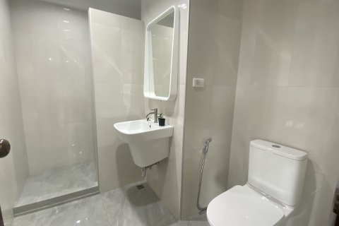 Condo in Khlong Toei, Bangkok, Thailand, 2 bedrooms  № 200692 - photo 24