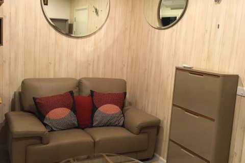 Studio dans le Condo à Bangkok, Thaïlande  № 145786 - photo 2