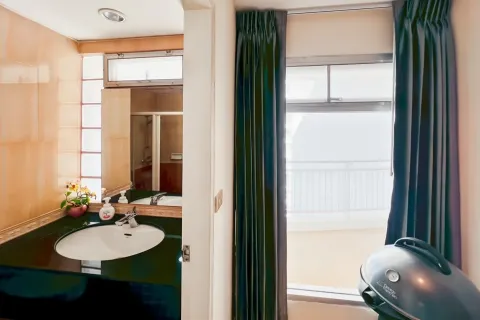 Condo in Hua Hin, Thailand, 2 bedrooms  № 164144 - photo 20