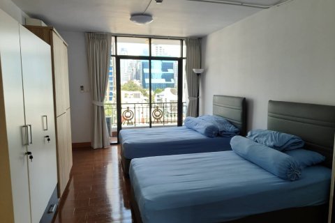 Condo à Bang Rak, Bangkok, Thaïlande, 2 chambres  № 164137 - photo 2