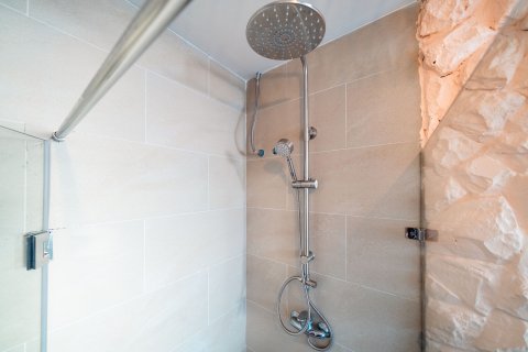 Villa in Phuket, Thailand 6 bedrooms № 164142 - photo 25