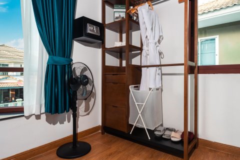 Villa in Phuket, Thailand 6 bedrooms № 164142 - photo 17