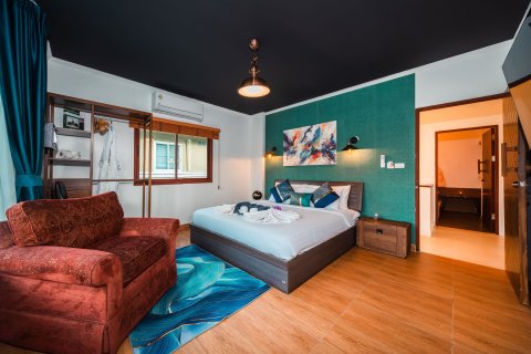 Villa in Phuket, Thailand 6 bedrooms № 164142 - photo 7