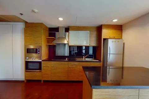 Кондоминиум с 2 спальнями в Патхум Ване, Бангкок, Таиланд № 141304 - фото 5