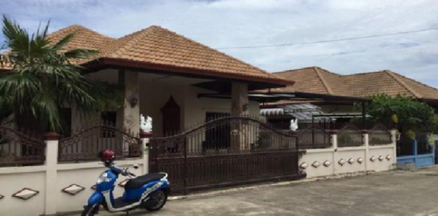 Villa in Pattaya, Thailand 3 bedrooms № 193663