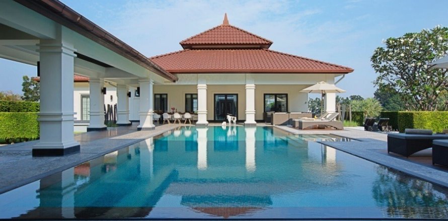 Villa à Hua Hin, Thaïlande 5 chambres № 168694