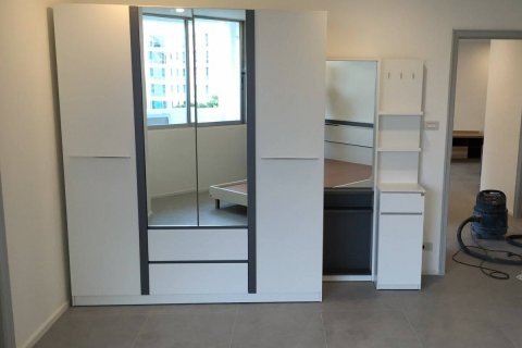Condo à Watthana, Bangkok, Thaïlande, 3 chambres  № 200629