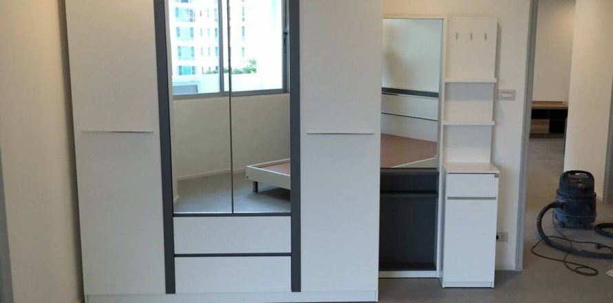 Condo à Watthana, Bangkok, Thaïlande, 3 chambres № 200629