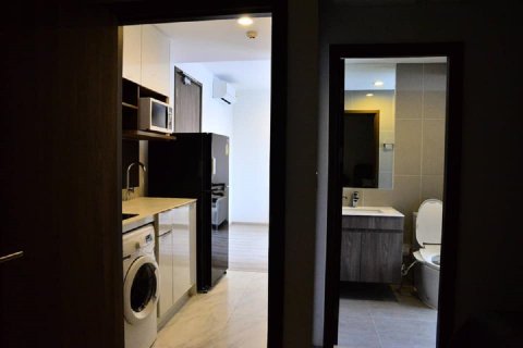 Condo à Watthana, Bangkok, Thaïlande, 1 chambre № 200630 - photo 6