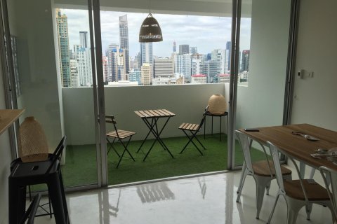 Condo à Watthana, Bangkok, Thaïlande, 3 chambres  № 200628