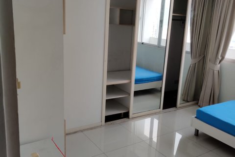 Condo à Watthana, Bangkok, Thaïlande, 3 chambres № 200628 - photo 8