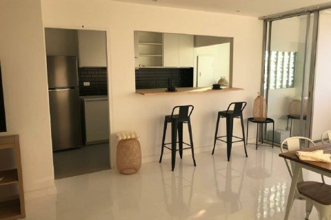 Condo à Watthana, Bangkok, Thaïlande, 3 chambres № 200628 - photo 16
