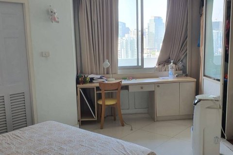Condo à Watthana, Bangkok, Thaïlande, 3 chambres № 200628 - photo 7