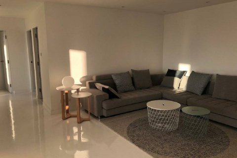 Condo à Watthana, Bangkok, Thaïlande, 3 chambres № 200628 - photo 18