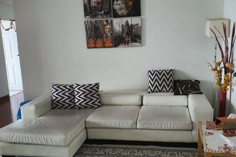 Condo à Watthana, Bangkok, Thaïlande, 3 chambres № 200628 - photo 10