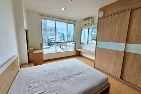 Студия в кондо в Ваттхане, Бангкок, Таиланд № 170960