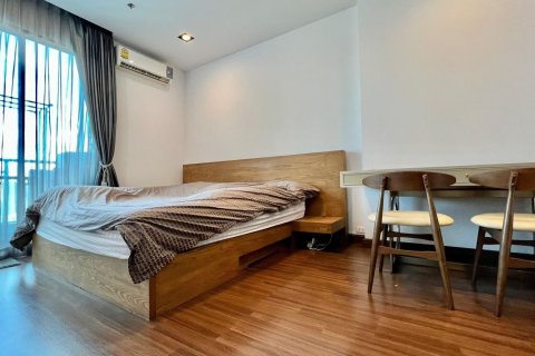 Studio in the Condo in Huai Khwang, Bangkok, Thailand  № 170958 - photo 9