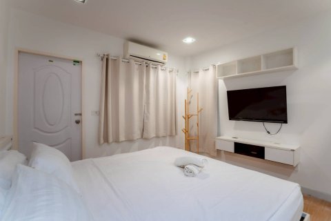 Villa in Hua Hin, Thailand 5 bedrooms № 170957 - photo 22