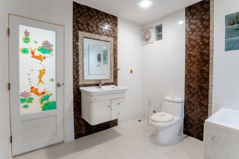 Villa in Hua Hin, Thailand 5 bedrooms № 170957 - photo 19