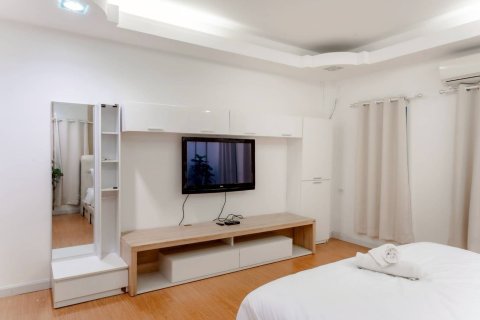 Villa in Hua Hin, Thailand 5 bedrooms № 170957 - photo 12