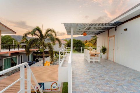 Villa in Hua Hin, Thailand 5 bedrooms № 170957 - photo 28