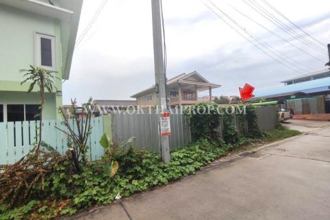 Land in Pak Kret, Thailand 400 sq.m. № 154842 - photo 1