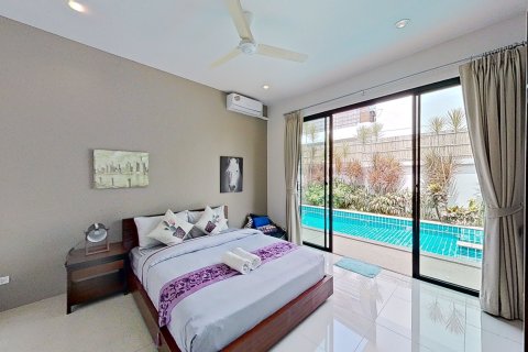 Villa in Phuket, Thailand 3 bedrooms № 152096 - photo 20