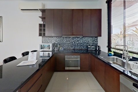 Villa in Phuket, Thailand 3 bedrooms № 152096 - photo 15