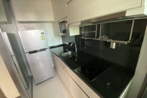 Studio dans le Condo à Khlong Toei, Bangkok, Thaïlande  № 152097 - photo 7