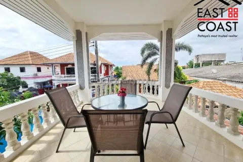 Casa de 5 dormitorios en Pattaya, Tailandia № 213750 - foto 15