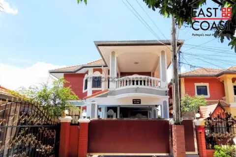 Casa de 5 dormitorios en Pattaya, Tailandia № 213750