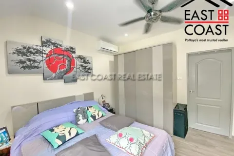 Casa de 5 dormitorios en Pattaya, Tailandia № 213751 - foto 20