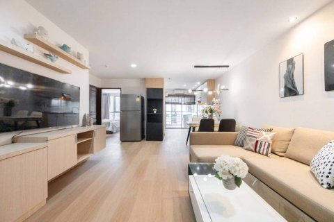 Condo in Bangkok, Thailand, 2 bedrooms  № 155437 - photo 6