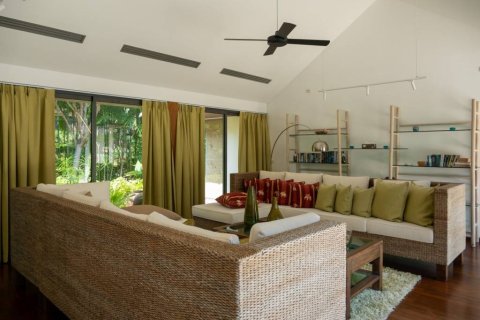 Villa in Rawai, Thailand 5 bedrooms № 155436 - photo 6
