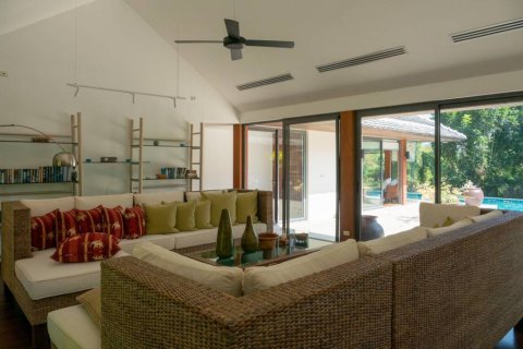 Villa in Rawai, Thailand 5 bedrooms № 155436 - photo 5