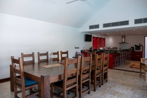 Villa in Rawai, Thailand 5 bedrooms № 155436 - photo 10