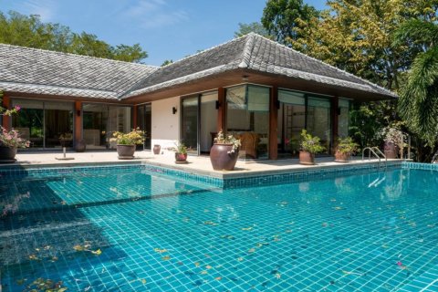 Villa in Rawai, Thailand 5 bedrooms № 155436 - photo 4