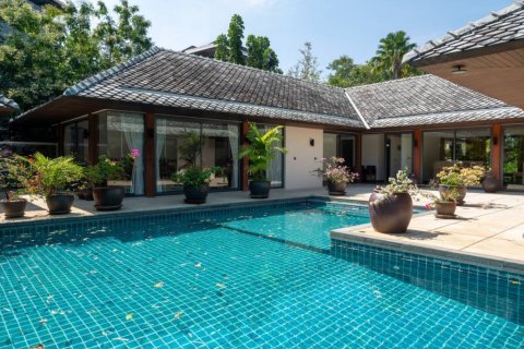 Villa in Rawai, Thailand 5 bedrooms № 155436 - photo 2