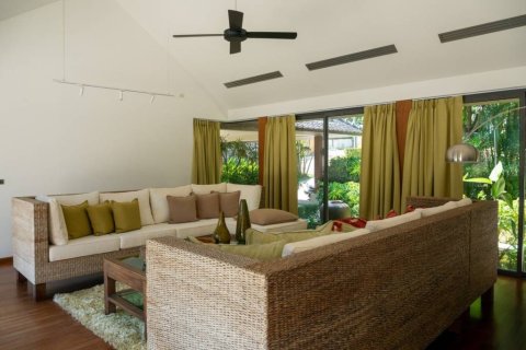 Villa in Rawai, Thailand 5 bedrooms № 155436 - photo 7