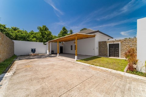 Villa in Ko Samui, Thailand 3 bedrooms № 136134 - photo 15
