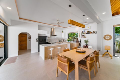 Villa in Ko Samui, Thailand 3 bedrooms № 136134 - photo 7