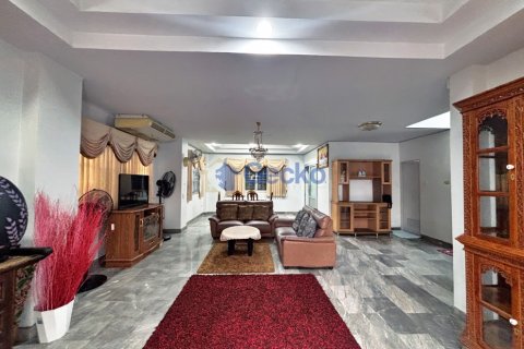 Maison à Pattaya, Thaïlande 4 chambres № 196019 - photo 6